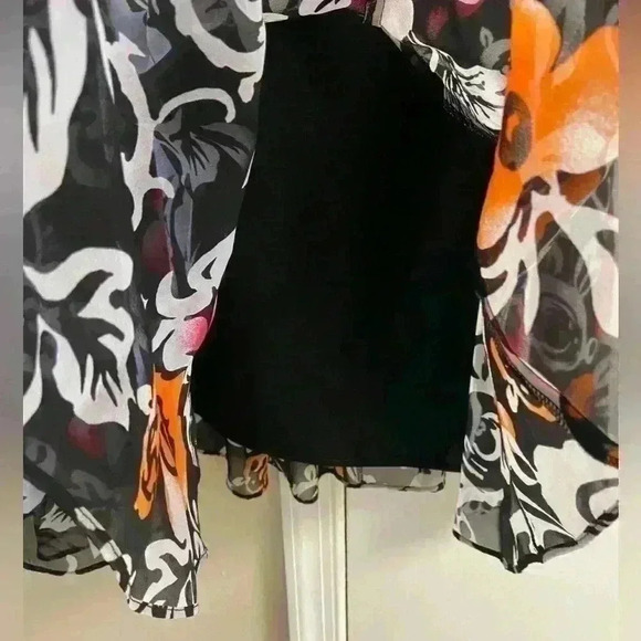 Chico’s skirt 100% silk floral midi length fully lined. Medium - Picture 3 of 7